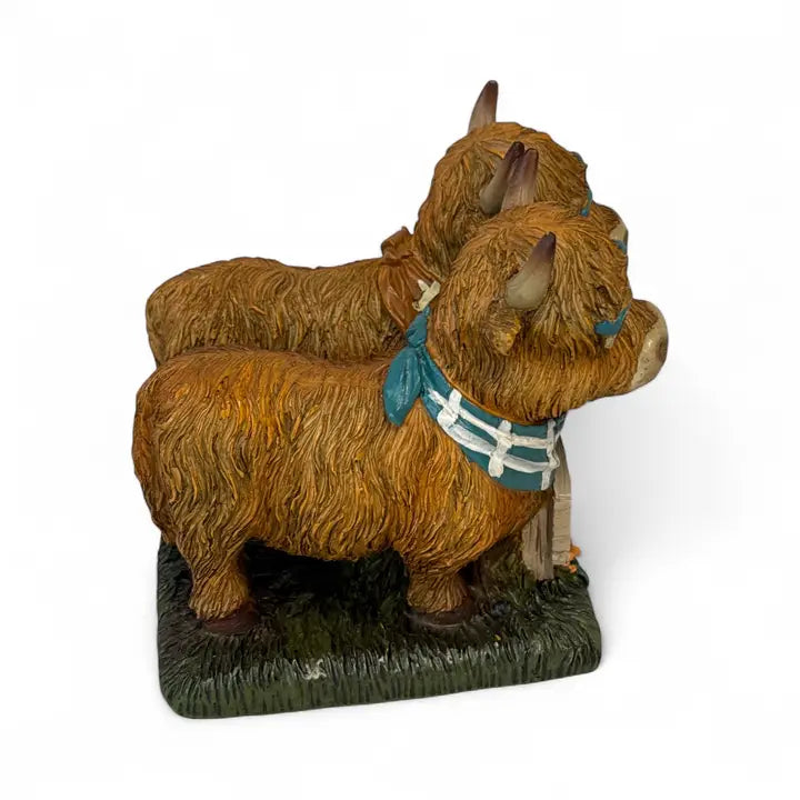 “Hay Girl Hay” Highland Cow Figurine – Funny Farmhouse Decor