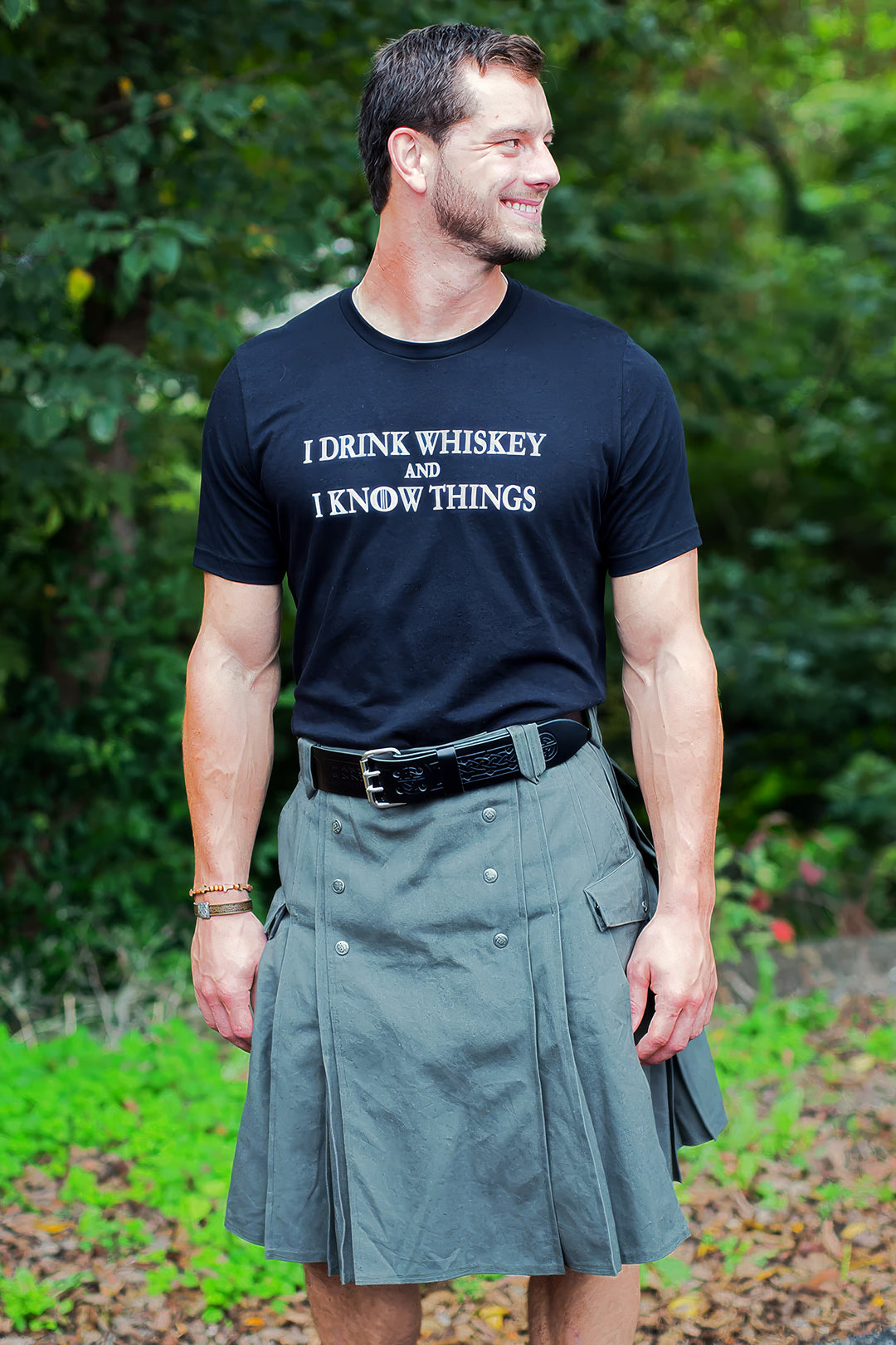 I Drink Whiskey and I Know Things Whiskey Lover T-Shirt