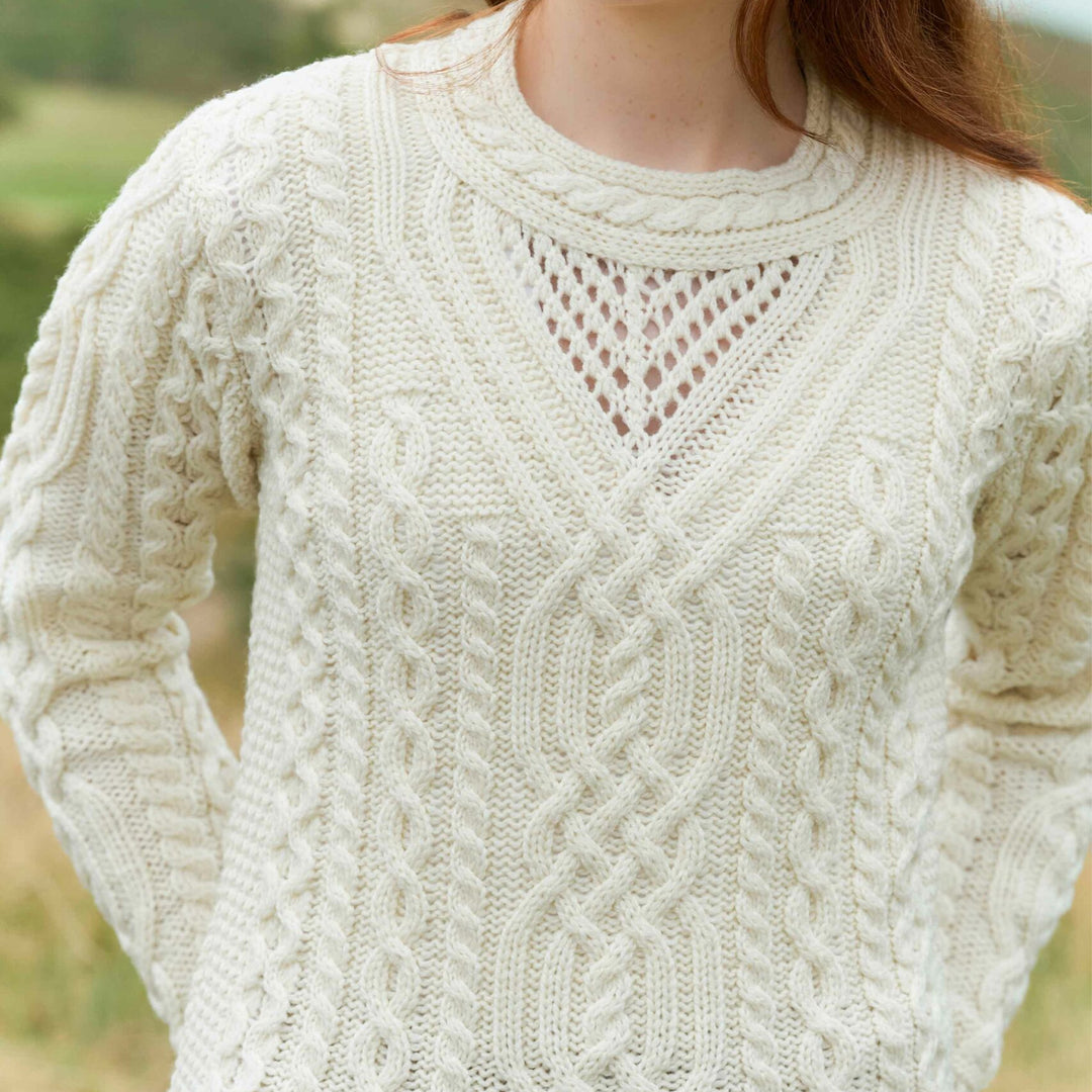 Scallop Hem Merino Wool Crew Neck Sweater for Women