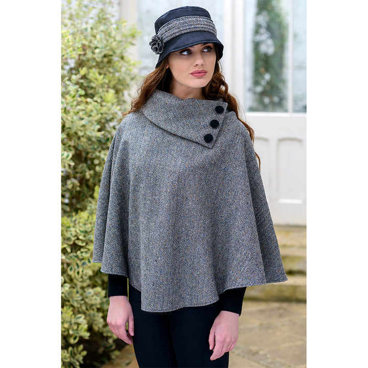 model of mucros weavers poncho color 1
