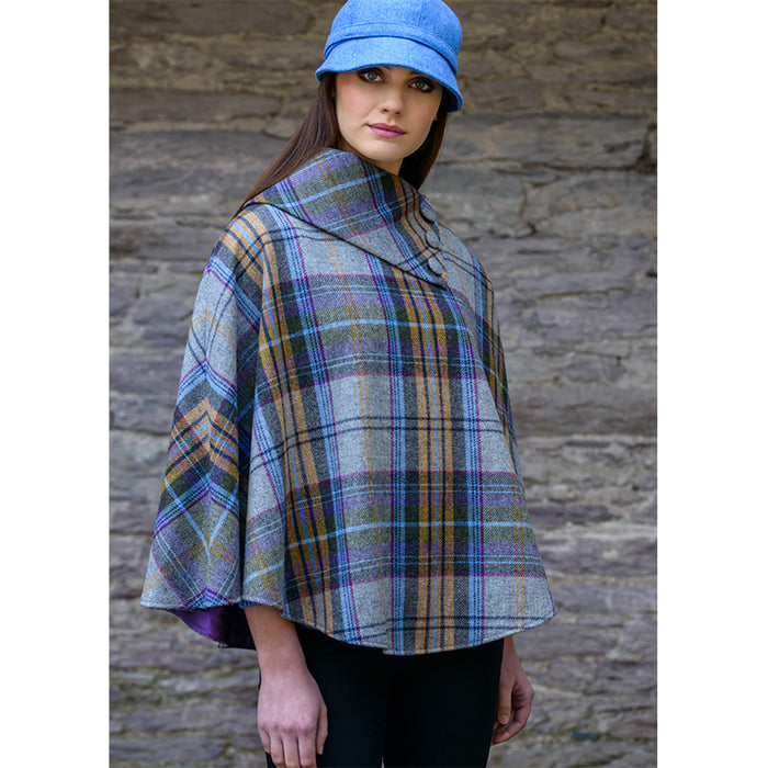 model of mucros weavers poncho color 203
