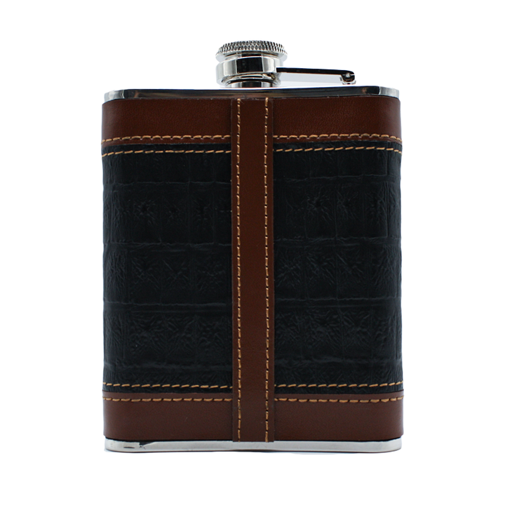 back of black whiskey leather flask by mullingar pewter